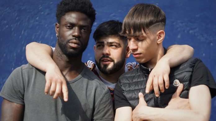 exagora-1122-coverpage EXAGORA